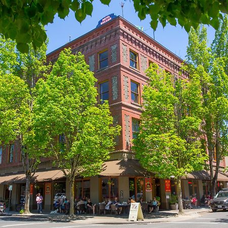Mcmenamins Hotel Oregon Мак-Міннвілл Екстер'єр фото