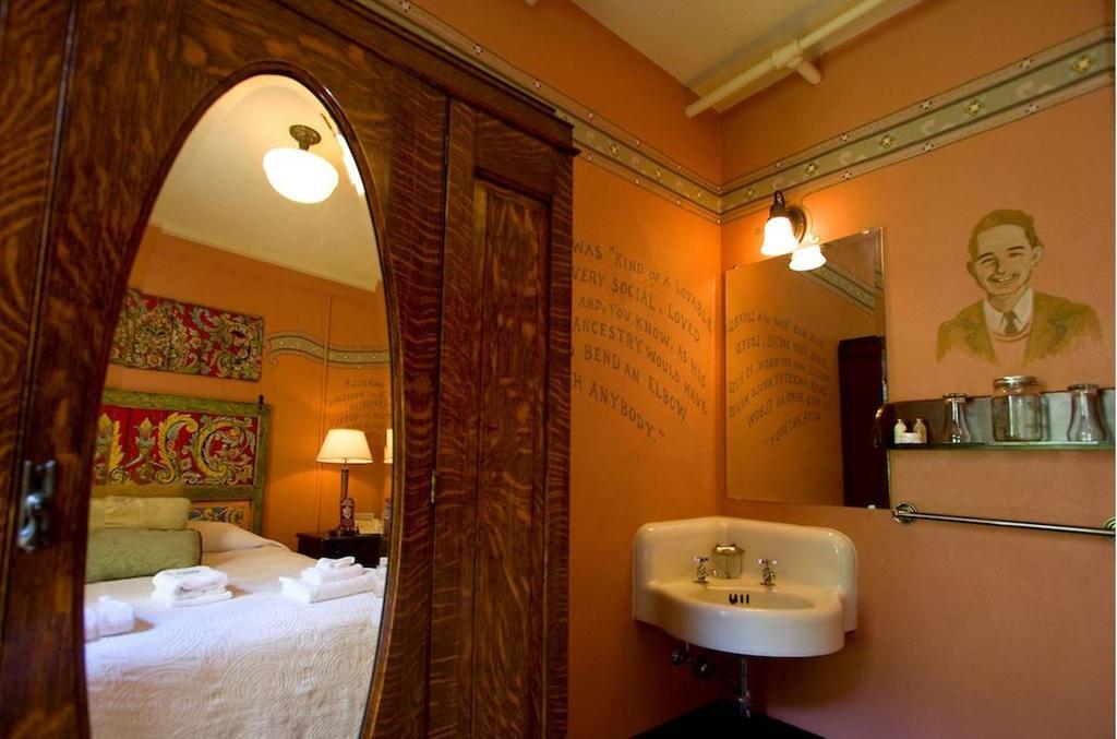 Mcmenamins Hotel Oregon Мак-Міннвілл Екстер'єр фото